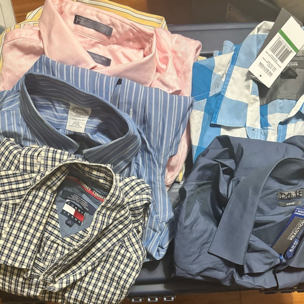 Lots of 6 shirts dress shirt 2 NWT , 4 Pre-own, see pictures for size
